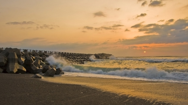 Bascove beach sunset waves rocks free wallpaper - medium preview image