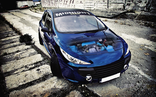 Blue car hood street graffiti free wallpaper - medium preview image