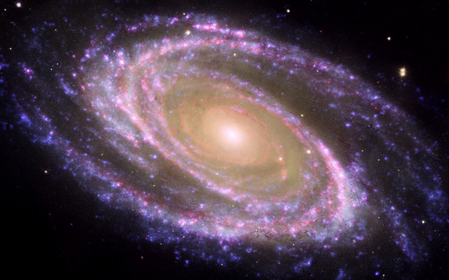 Spiral galaxy stars blue center free wallpaper - medium preview image