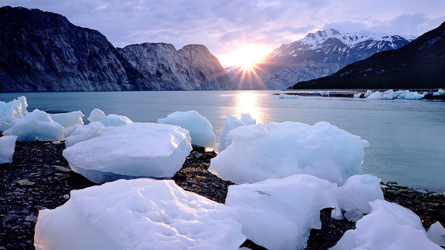 Ice beach lake mountains scenery free wallpaper - medium preview image