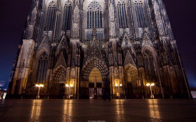 Large cathedral clock tower night free wallpaper - medium preview image
