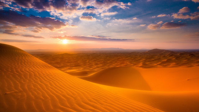 Sunset desert dunes cloudy sky free wallpaper - medium preview image
