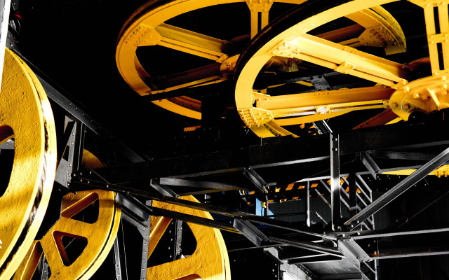 Clock yellow wheels side clock free wallpaper - medium preview image