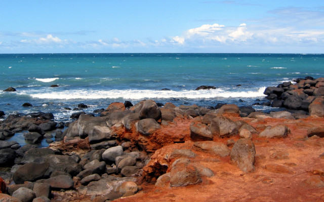 Rocky beach water sky mountains free wallpaper - medium preview image