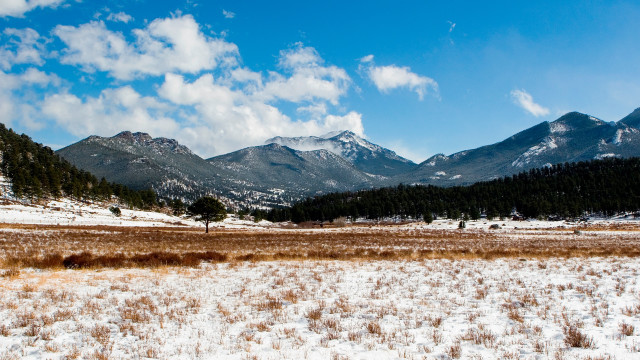 Snowy mountains field blue sky free wallpaper - medium preview image