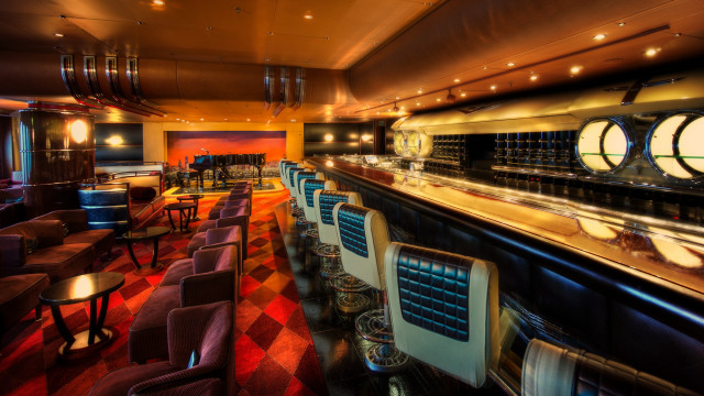 Restaurant bar checkered floor artdeco free wallpaper - medium preview image
