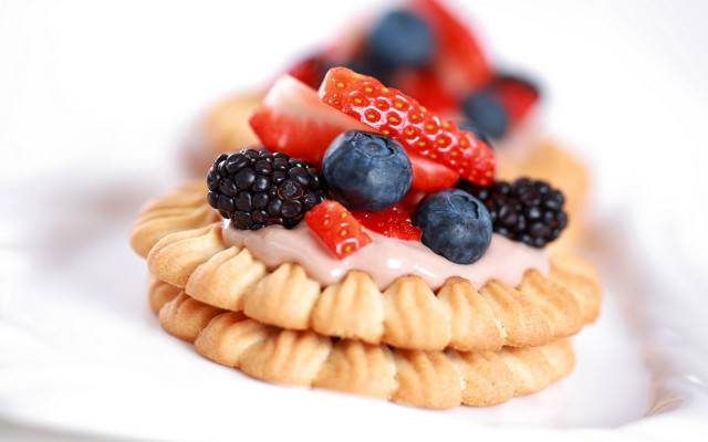 Dessert fruit crackers plate tablecloth free wallpaper - medium preview image