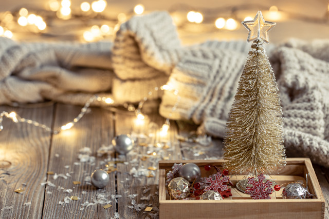 Small christmas tree wooden box free wallpaper - medium preview image