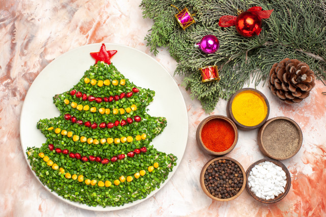 Christmas plate peas spices pine free wallpaper - medium preview image