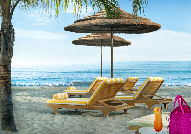 Beach lounges umbrellas beachbag pinkbag free wallpaper for desktop - medium preview image