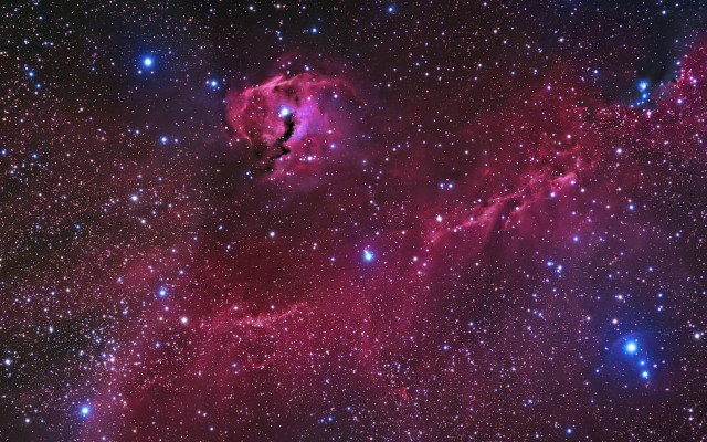 Starry sky red blue cluster free wallpaper - medium preview image