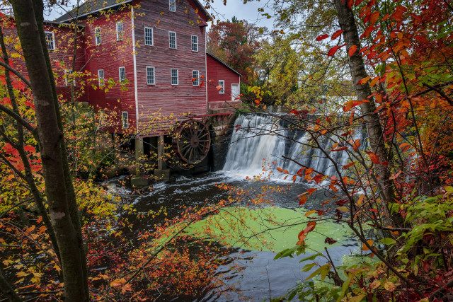 Red mill waterfall autumn leaves free wallpaper - medium preview image