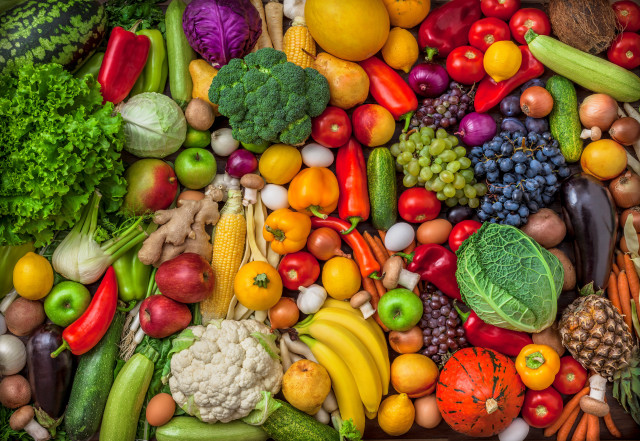 Fruit vegetables basket food photography free wallpaper - medium preview image