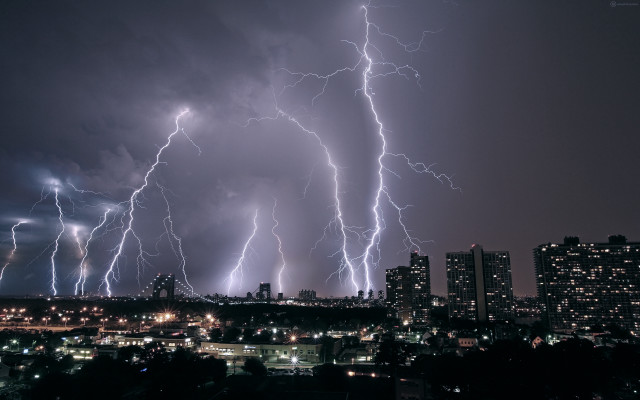 Lightning storm cityscape night matte free wallpaper - medium preview image