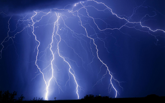 Lightning storm city nighttime sky free wallpaper - medium preview image