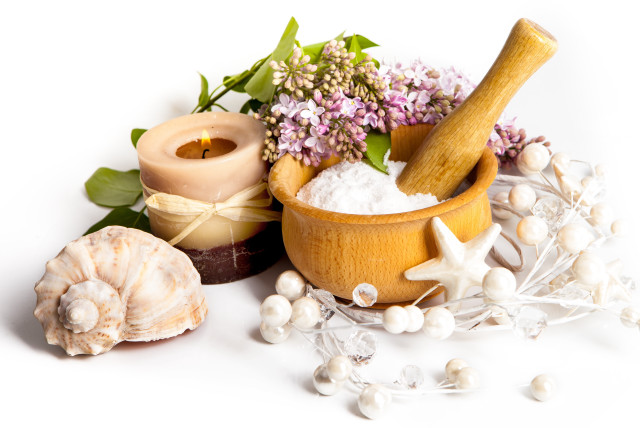 Wooden bowl sea salt candle free wallpaper - medium preview image