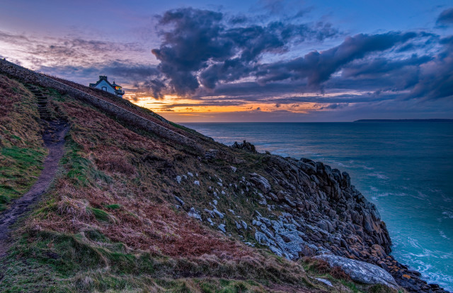 Lighthouse cliff ocean sunset matte free wallpaper - medium preview image