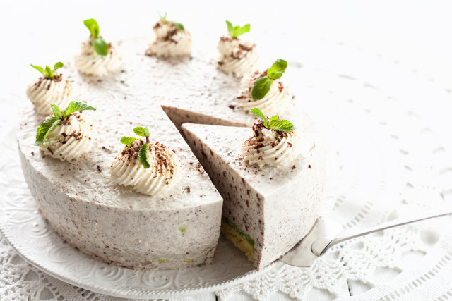 Cake slice plate fork lace free wallpaper - medium preview image
