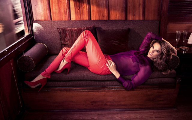 Woman couch purple shirt red free wallpaper - medium preview image