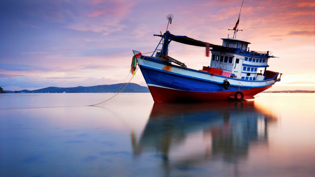 Boat lake sunset cloudy sky free wallpaper - medium preview image