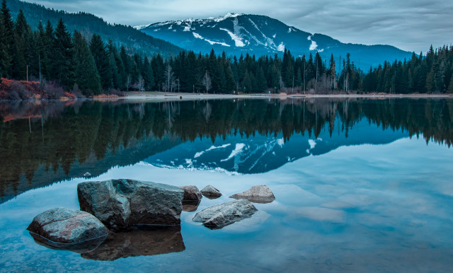 Mountain range reflection lake pine #2 free wallpaper - medium preview image