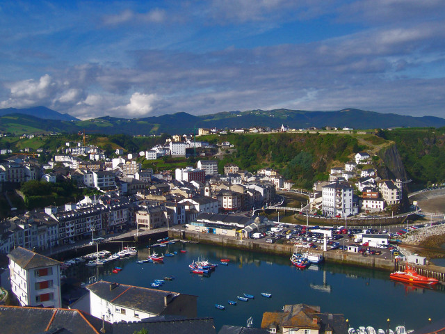 City harbor boats mountains clouds free wallpaper - medium preview image