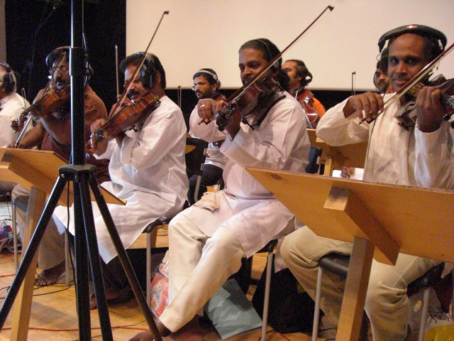 People playing instruments room microphone #2 free wallpaper - medium preview image
