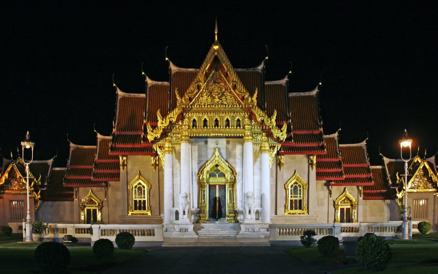Large building gold red roofing free wallpaper - medium preview image