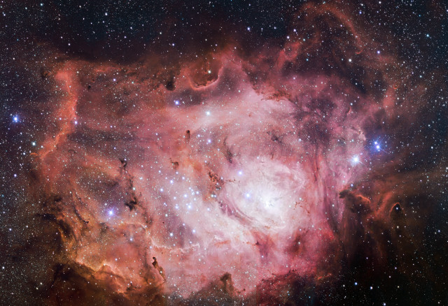 Large star cluster bright red #3 free wallpaper - medium preview image