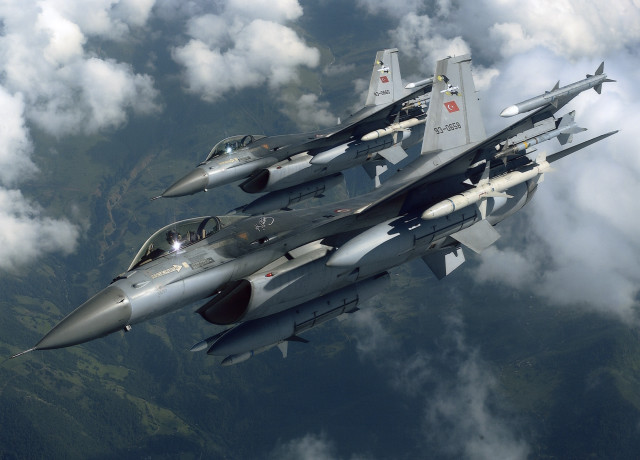 Fighter jets flying sky above #10 free wallpaper - medium preview image