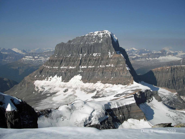 Mountain snow covered peak distant free wallpaper - medium preview image