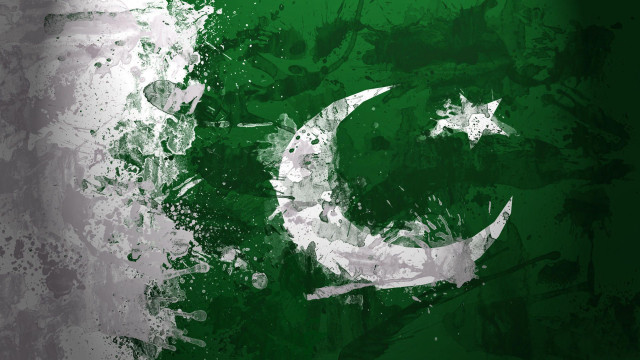 Green white flag white crescent free wallpaper - medium preview image