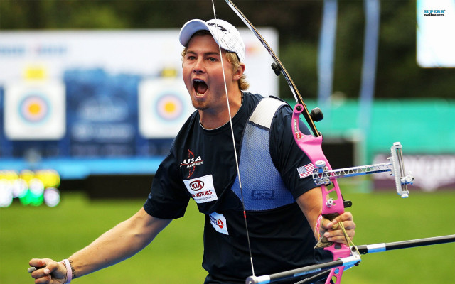 Man holding pink bow arrow free wallpaper - medium preview image