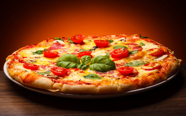Pizza tomatoes delicious fresh cheesy free wallpaper - medium preview image
