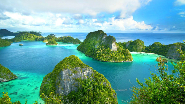 Small islands ocean trees water #2 free wallpaper - medium preview image