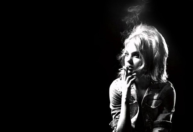 Woman smoking cigarette dark night free wallpaper - medium preview image