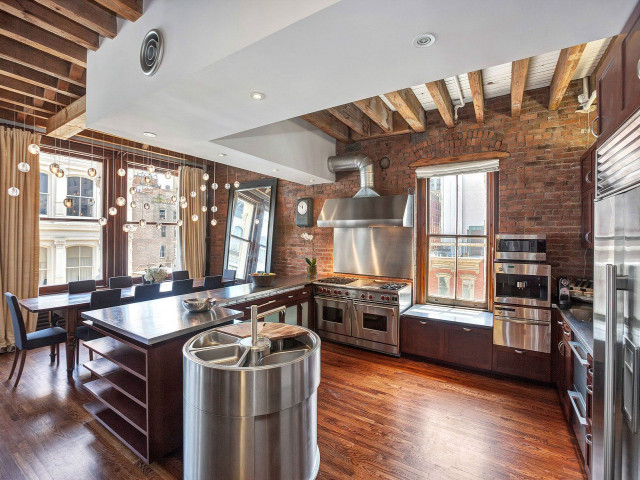 Kitchen large island stove sink free wallpaper - medium preview image