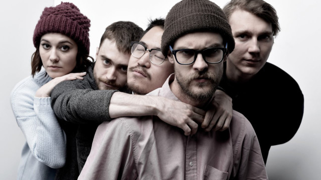 Group people glasses hats arm free wallpaper - medium preview image