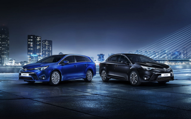 Cars parked city night bridge free wallpaper - medium preview image