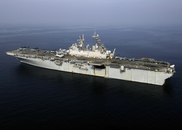 Large ship small ship ocean free wallpaper - medium preview image