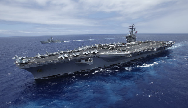 Large ship ocean background small free wallpaper - medium preview image