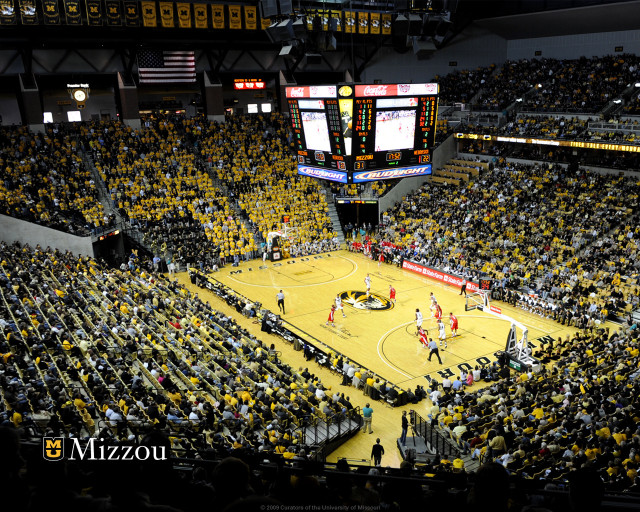 Basketball game crowd stadium court free wallpaper - medium preview image