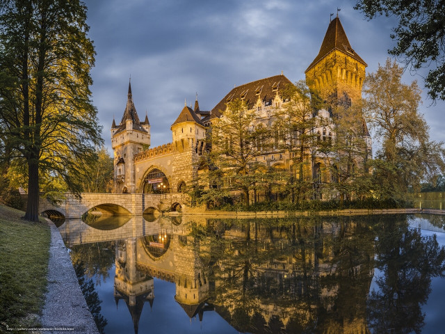 Castle bridge water trees cloudy free wallpaper - medium preview image