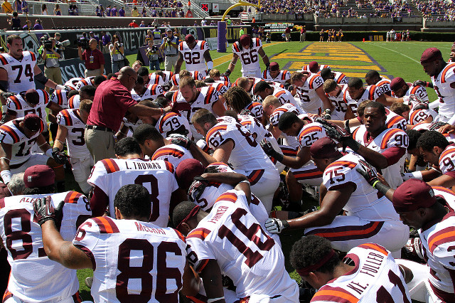 Football team photo coach crowd free wallpaper - medium preview image