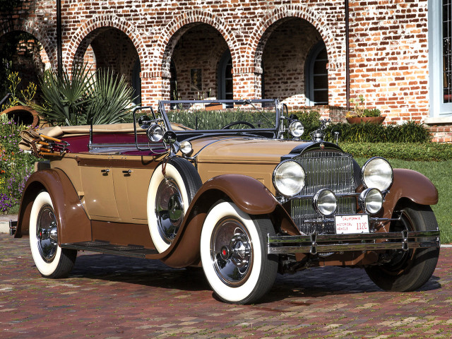 Old model car brick arches free wallpaper - medium preview image