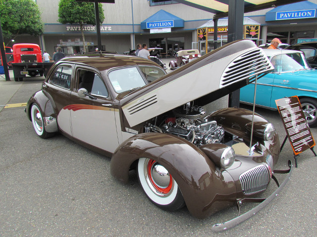 Brown white car blue truck free wallpaper - medium preview image