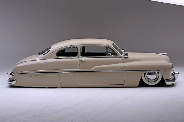 Beige car gray wall white free wallpaper - medium preview image