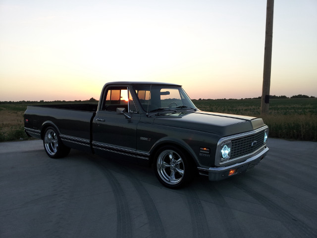Truck parked road field sunset free wallpaper - medium preview image
