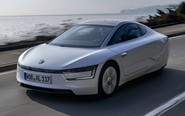 White car ocean road boat free wallpaper - medium preview image