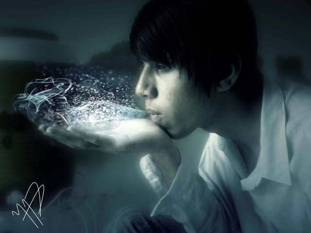 Man holding glass bowl water free wallpaper - medium preview image